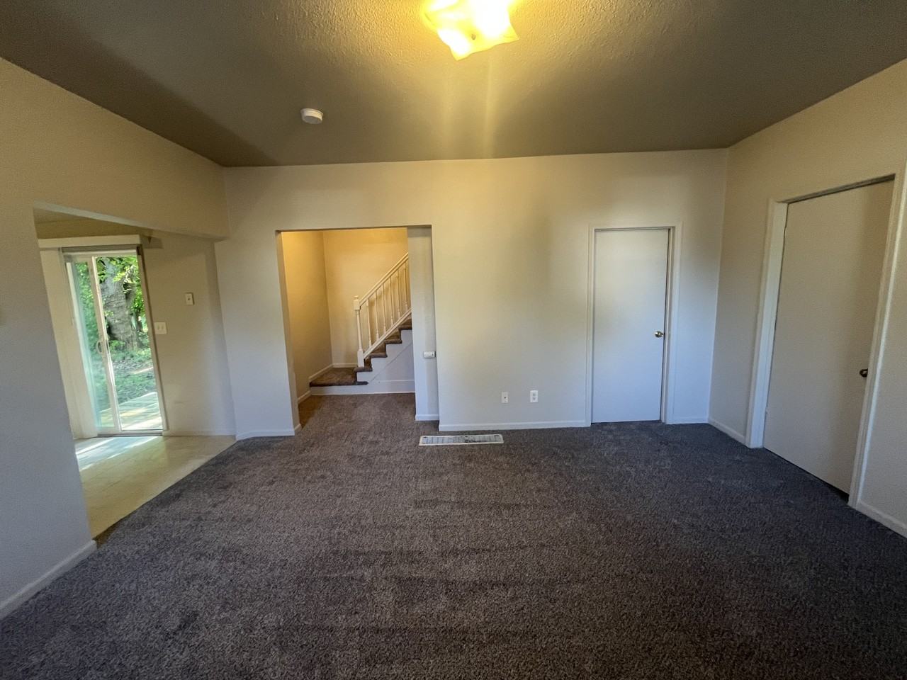 780 Wood St - Photo 2 of 15
