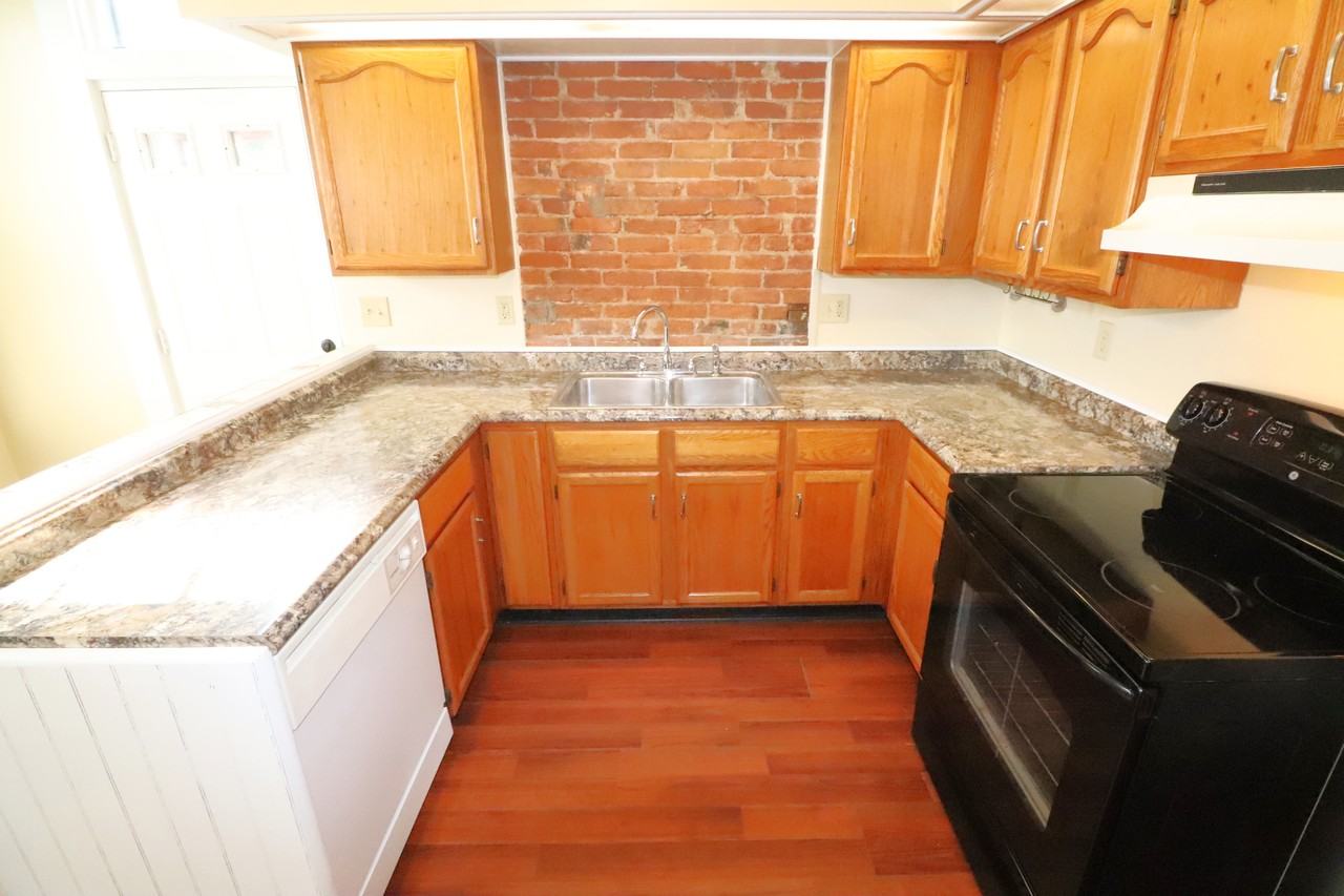 236 S 3rd St - Photo 7 of 30