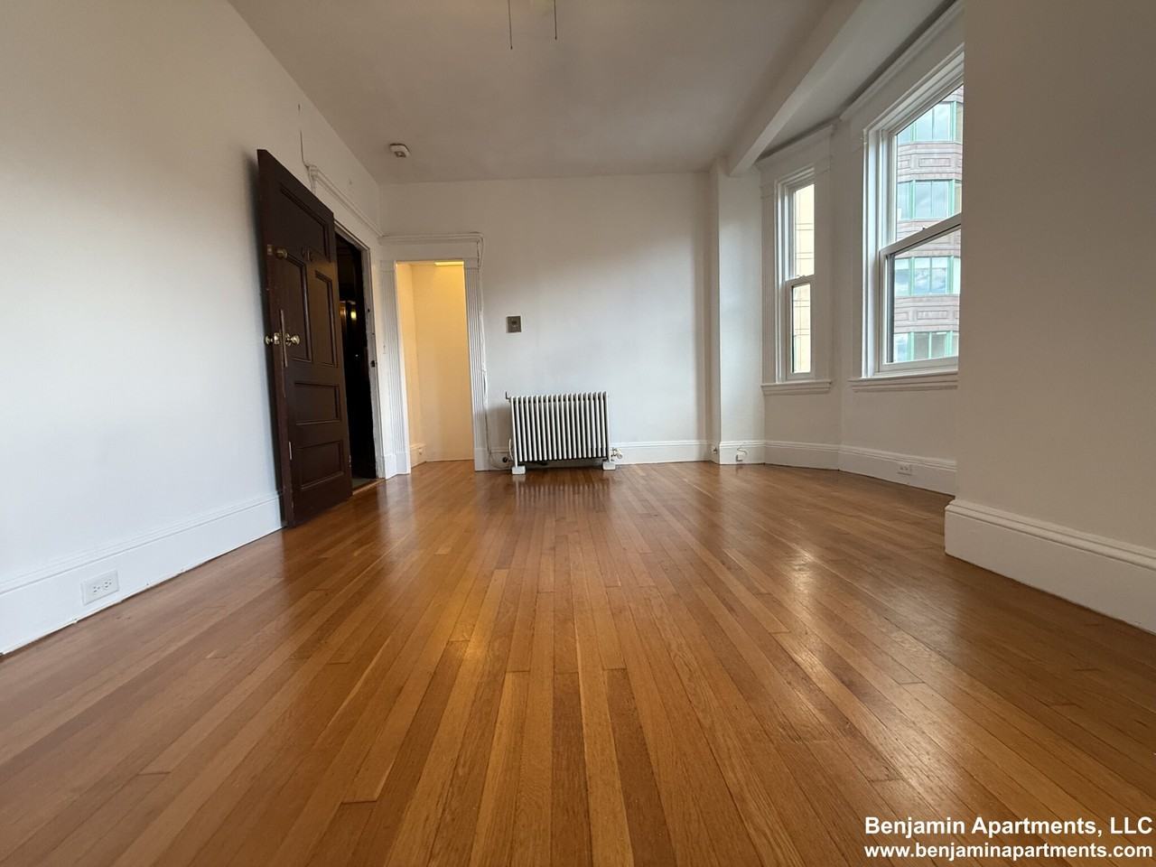 Garrison St #610 - Photo 3 of 10