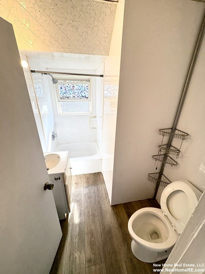 16 Dayton St #3 - Photo 5 of 12