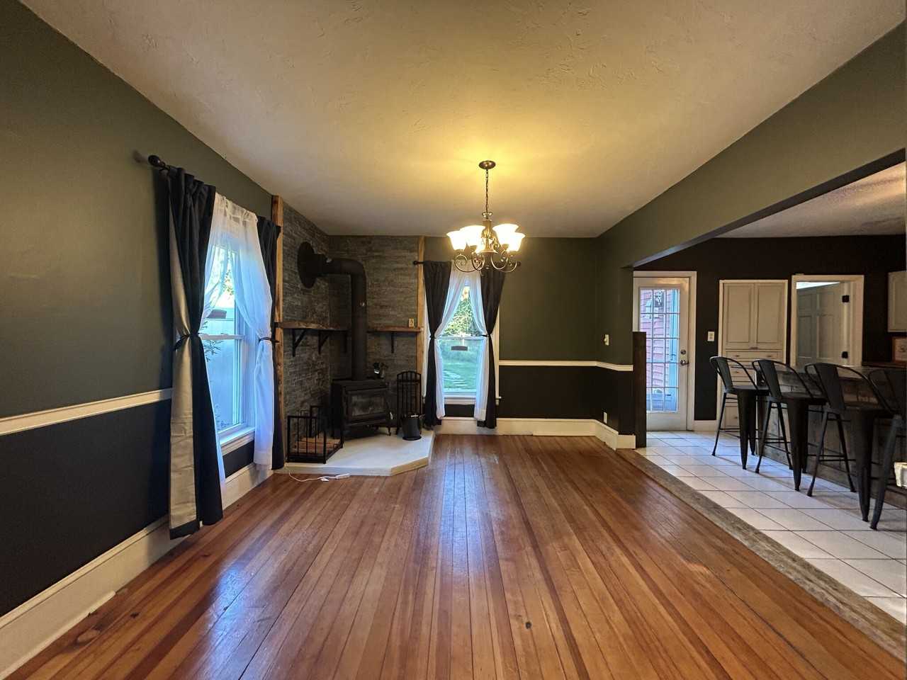 289 Main St - Photo 2 of 50