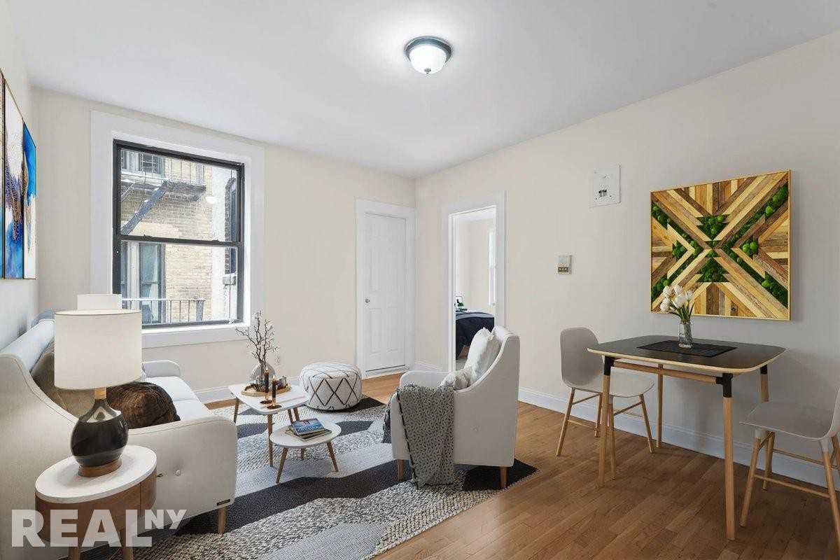 W 11th St #2C - Photo 2 of 7