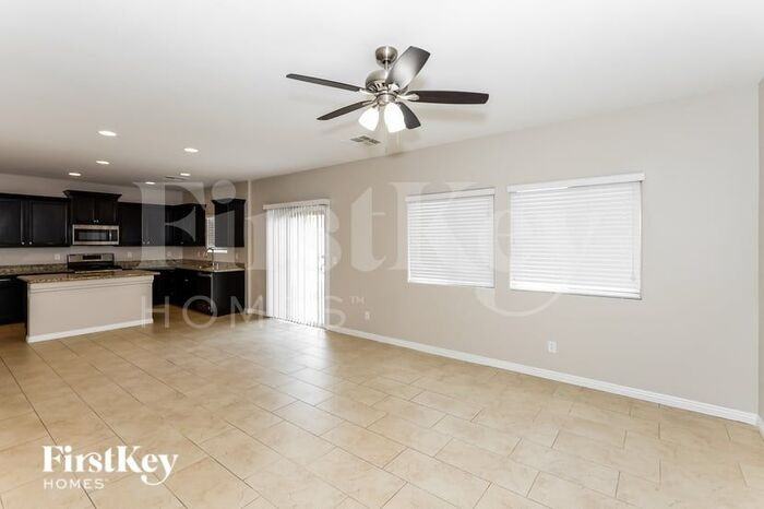9146 Island Wolf Ave - Photo 3 of 16