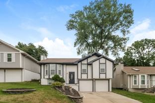 4905 N White Ave - Photo 1 of 1