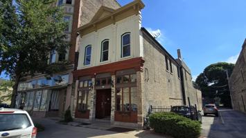 featured image of 906 S 5th St #202