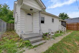 2400 1/2 Walnut St - Photo 1 of 1