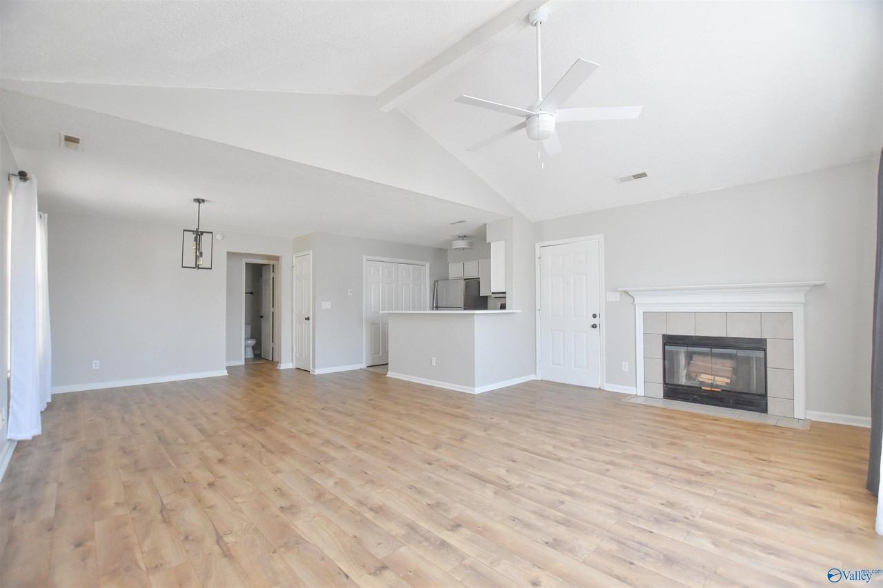 210 Waters Edge Ln #6 - Photo 4 of 12