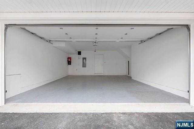 105 Brandon Ct - Photo 4 of 50