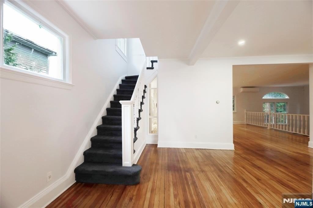 24 Merrifield Way - Photo 5 of 27