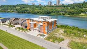 617 Manhattan Blvd #204 - Photo 1 of 1