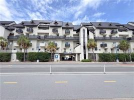 featured image of 7300 Lakeshore Dr #16