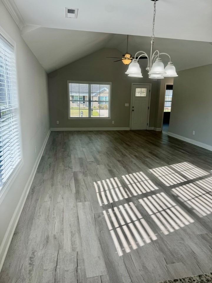 3686 Saddleridge Dr - Photo 4 of 13