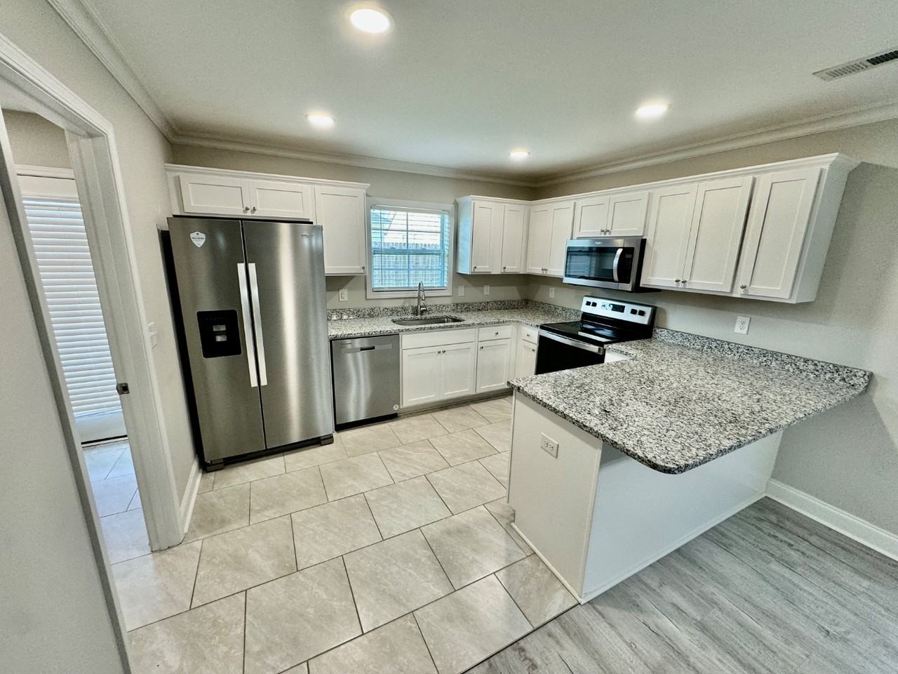 3686 Saddleridge Dr - Photo 6 of 13