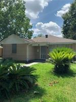 featured image of 1041 Michael St