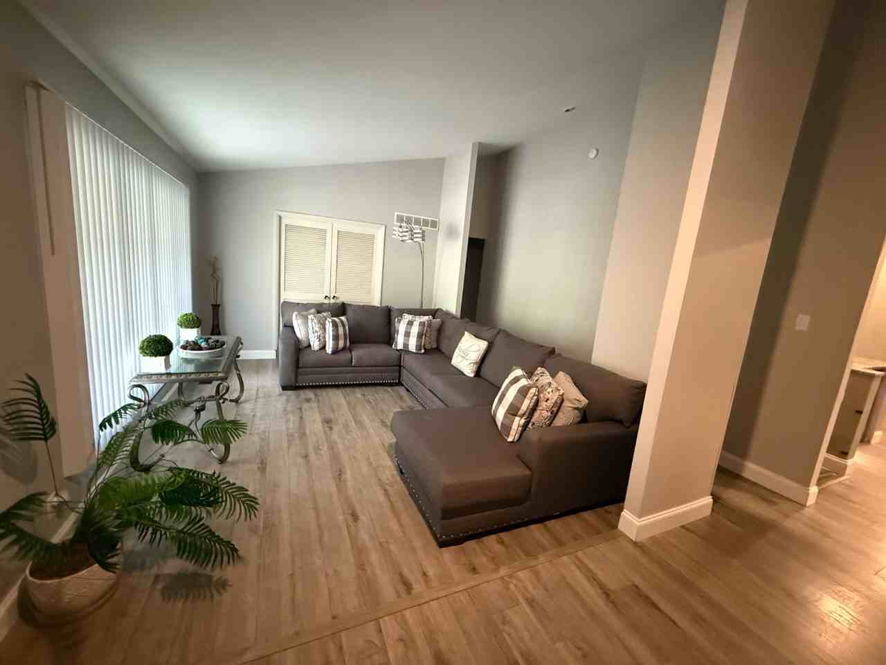 5152 Trailbend Dr - Photo 4 of 11