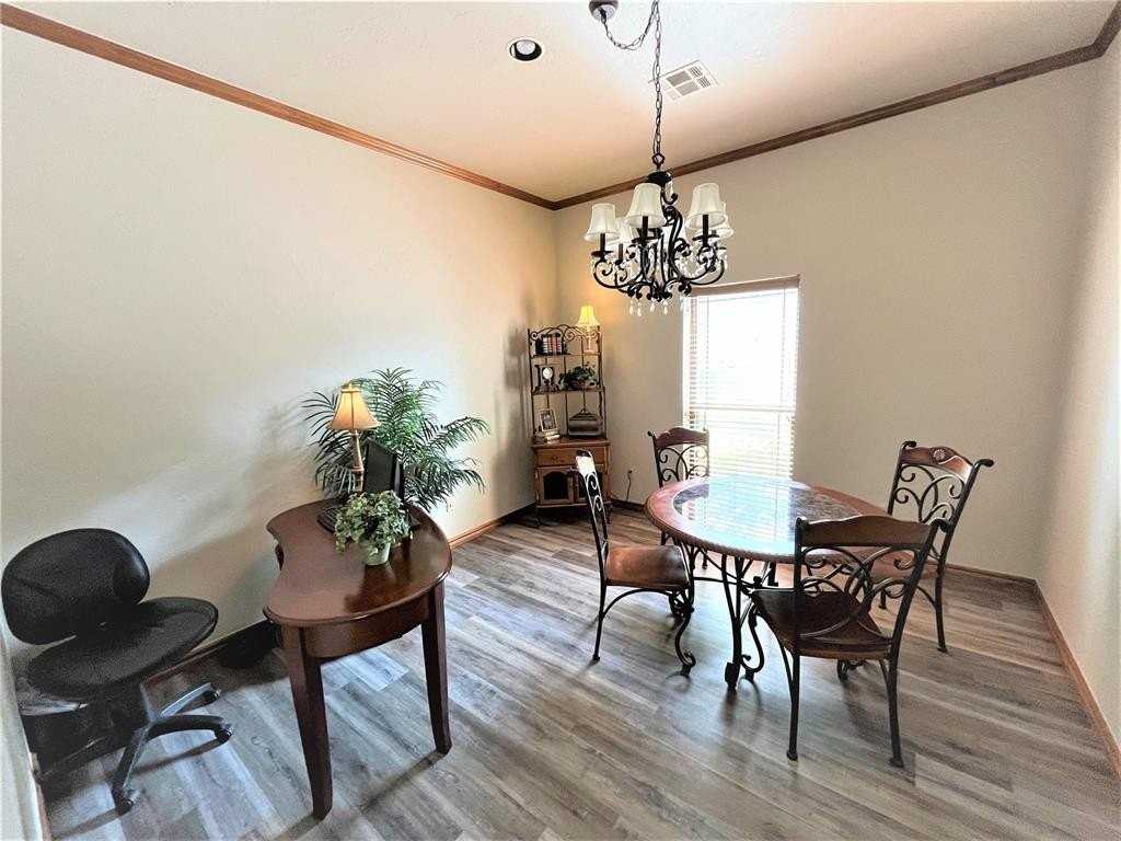 1624 Sw 122nd St - Photo 3 of 21