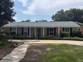 featured image of 301 Teakwood Cir