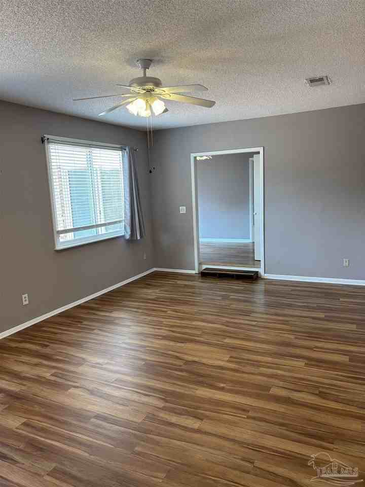 301 Teakwood Circle - Photo 6 of 24