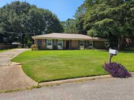 105 Dale Dr - Photo 1 of 1