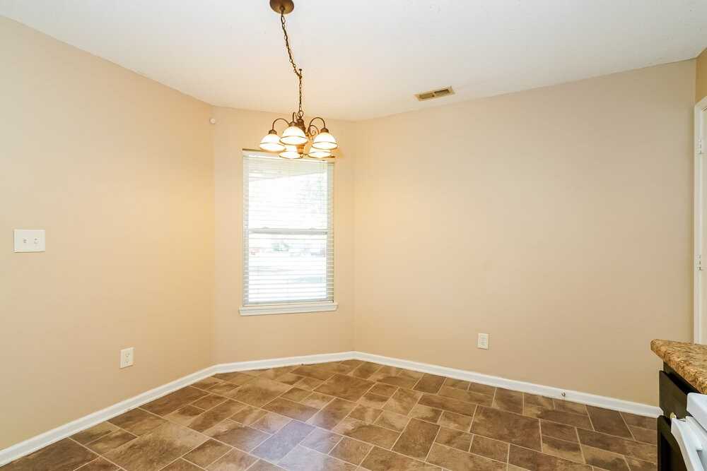 7621 Blue Willow Dr - Photo 6 of 16