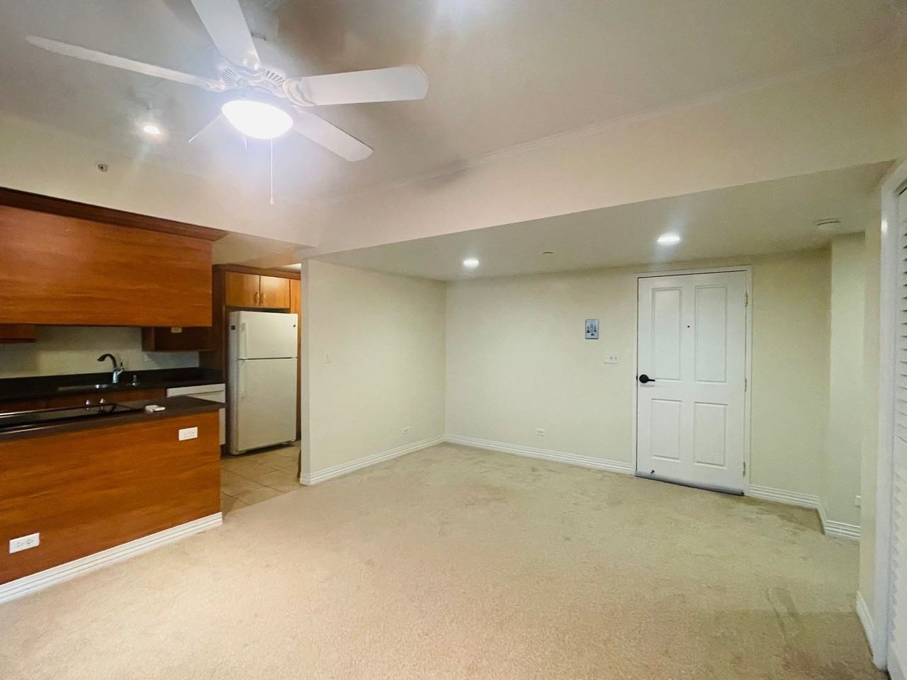 21 Craigside Pl #4C - Photo 2 of 22