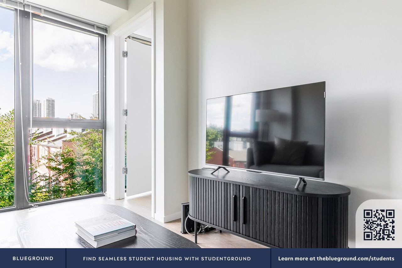 211 West Scott Street - Photo 7 of 35