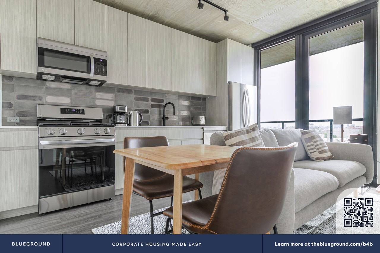 1454 W Randolph St #1304 - Photo 6 of 50