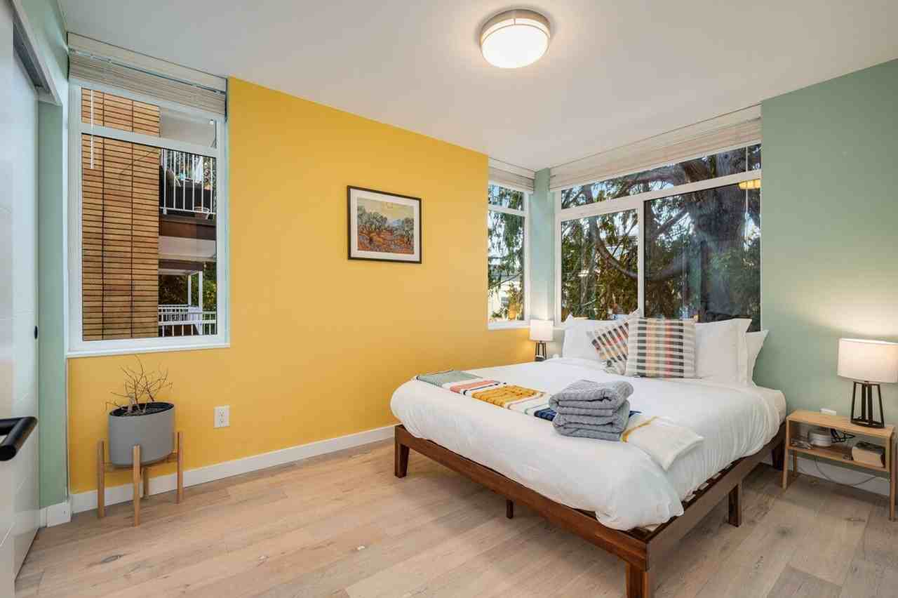 673 Belmont Ave E #1035944P - Photo 3 of 43