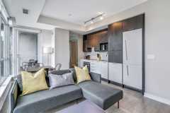 203 Queen St W - Photo 1 of 1