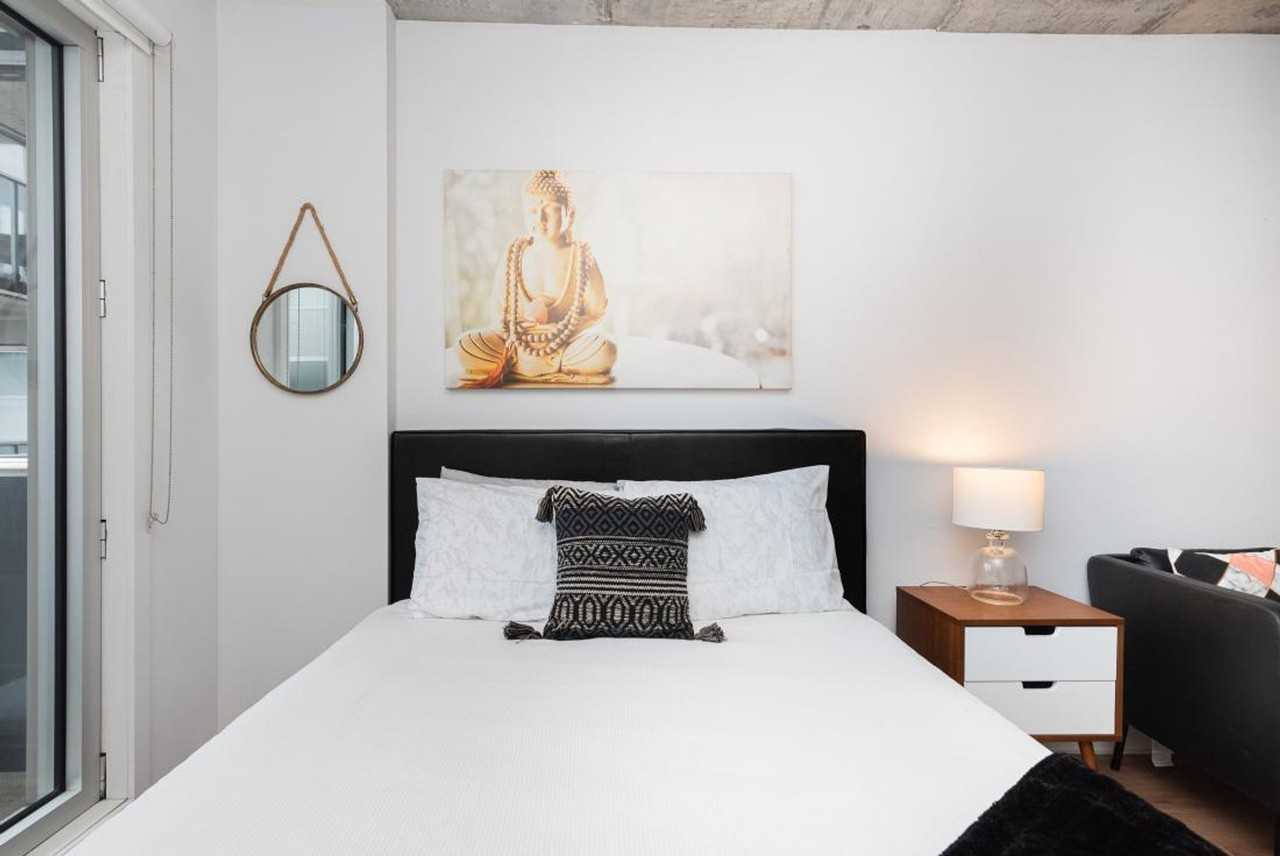 1227 Av De L'Hôtel-De-Ville #1261803P - Photo 3 of 17