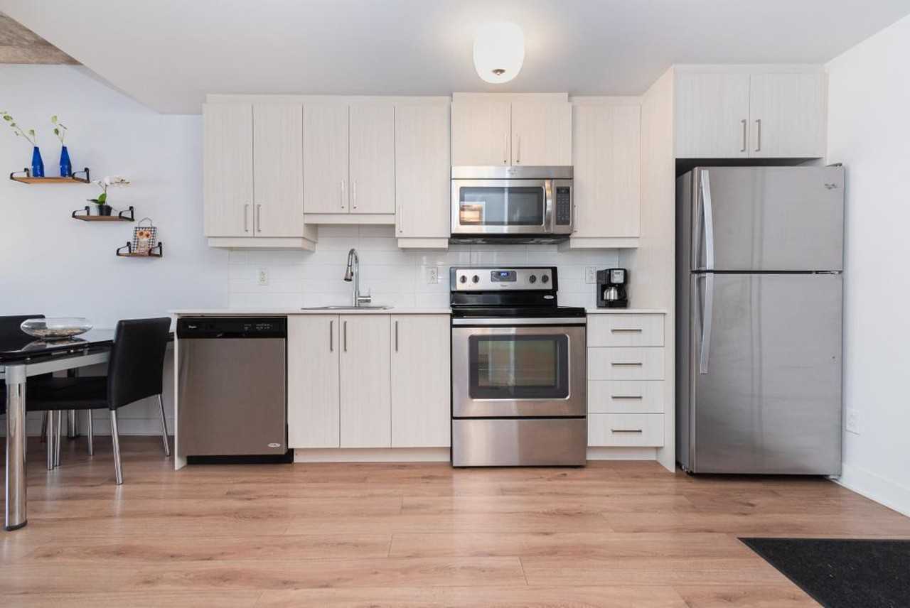 1227 Av De L'Hôtel-De-Ville #1261803P - Photo 4 of 17