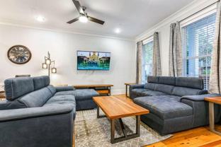 1233 Saint Charles Ave - Photo 1 of 1