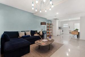 featured image of 250 Collins Ave