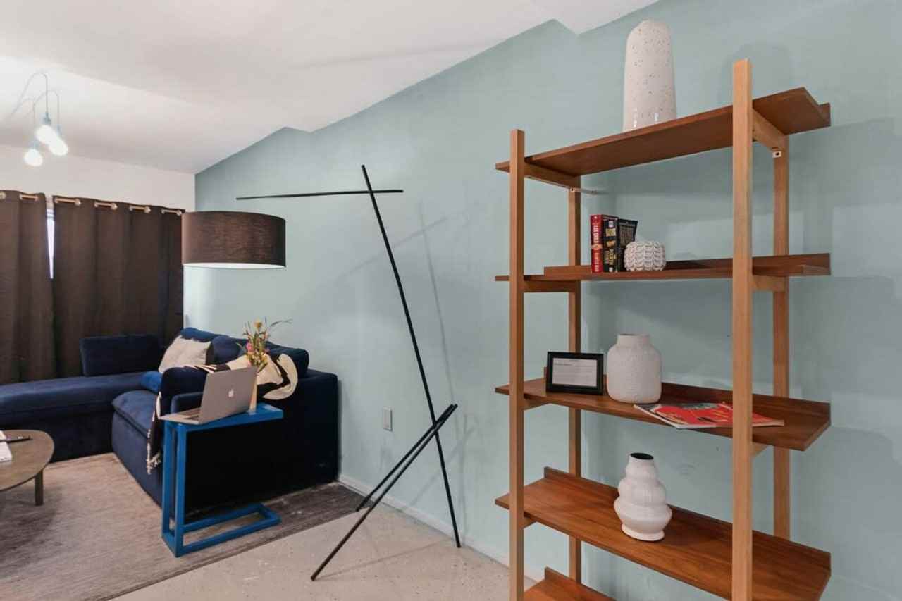 250 Collins Avenue - Photo 4 of 69