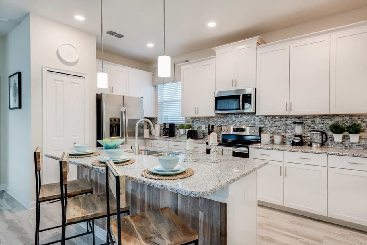 4801 Kings Castle Cir #1280780P - Photo 7 of 43