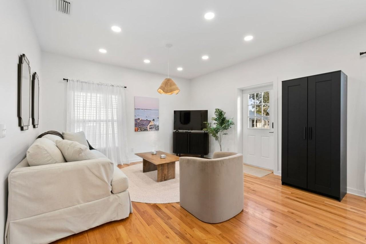 27 Old Mission Ave #1281956P - Photo 2 of 17