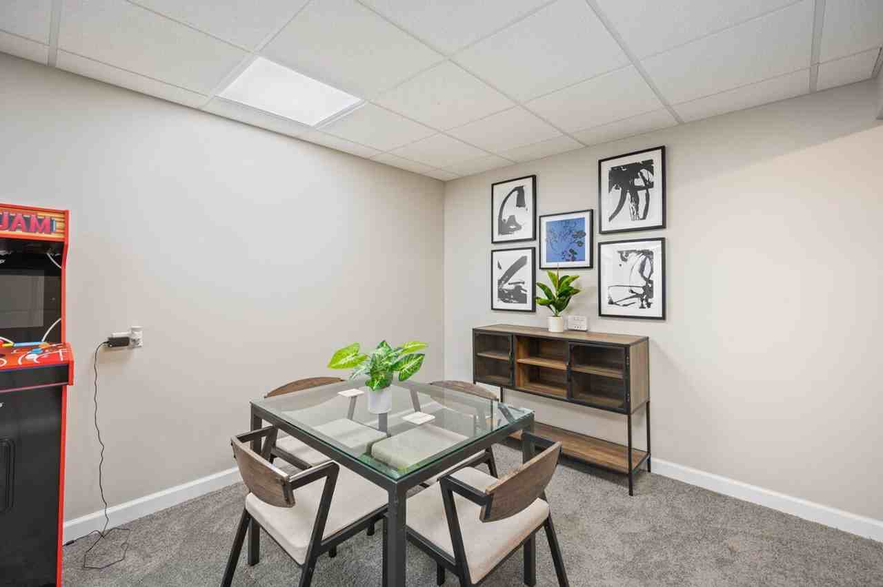 22051 W Taylor Rd #1285046P - Photo 2 of 26