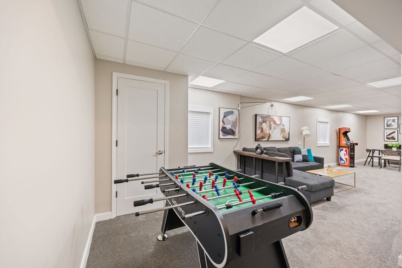 22051 W Taylor Rd #1285046P - Photo 5 of 26