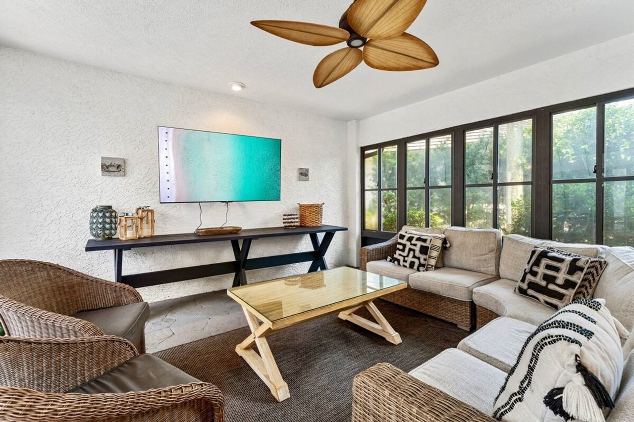 4639 Paradise Isle #1285886P - Photo 4 of 44