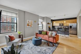 400 Walnut St - Photo 1 of 1