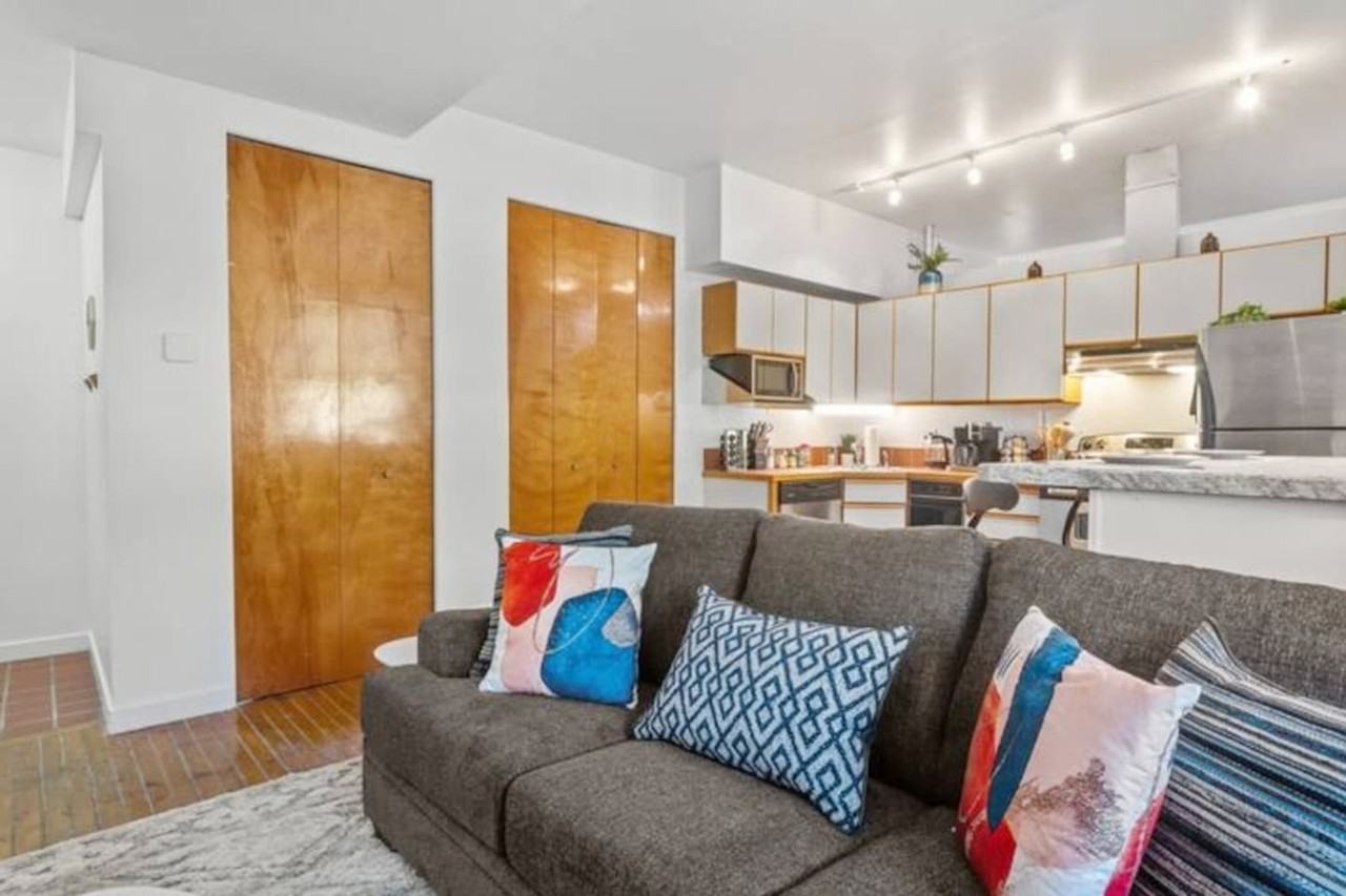 309 Vine St #1289457P - Photo 4 of 25