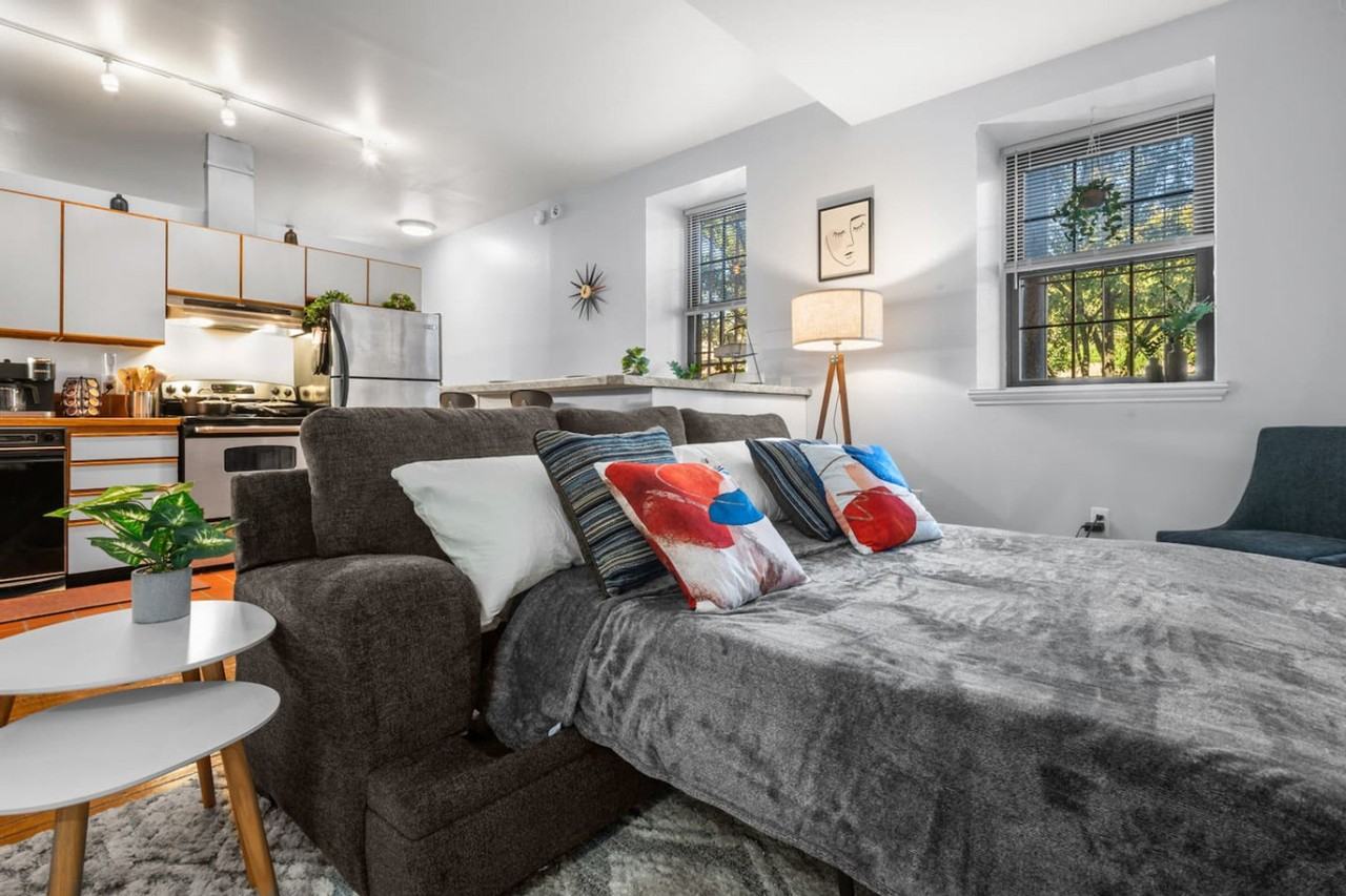 309 Vine St #1289457P - Photo 7 of 25