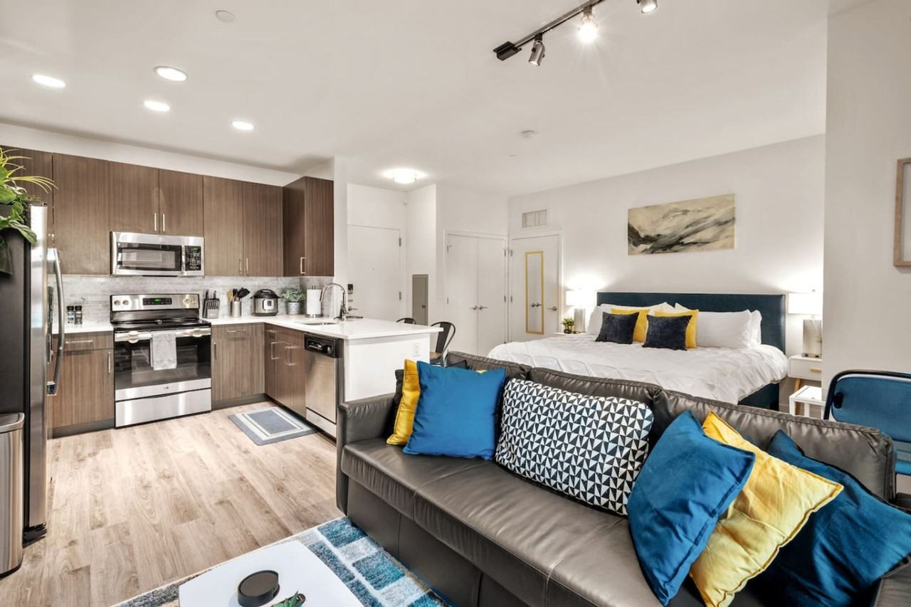 120 Neilson St #1289474P - Photo 2 of 35