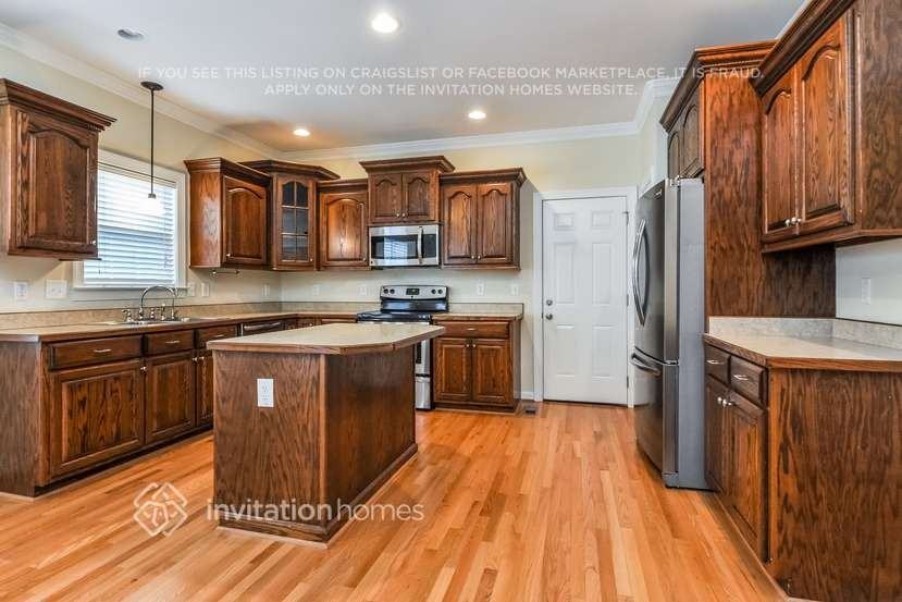 71 Hastings Dr - Photo 4 of 20