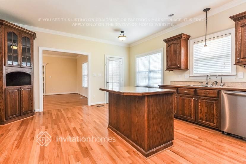 71 Hastings Dr - Photo 5 of 20