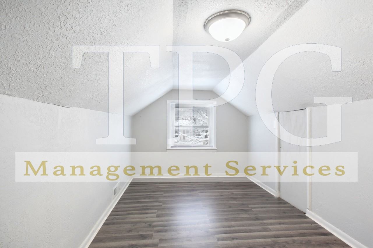 315 S Crane St #A - Photo 6 of 19