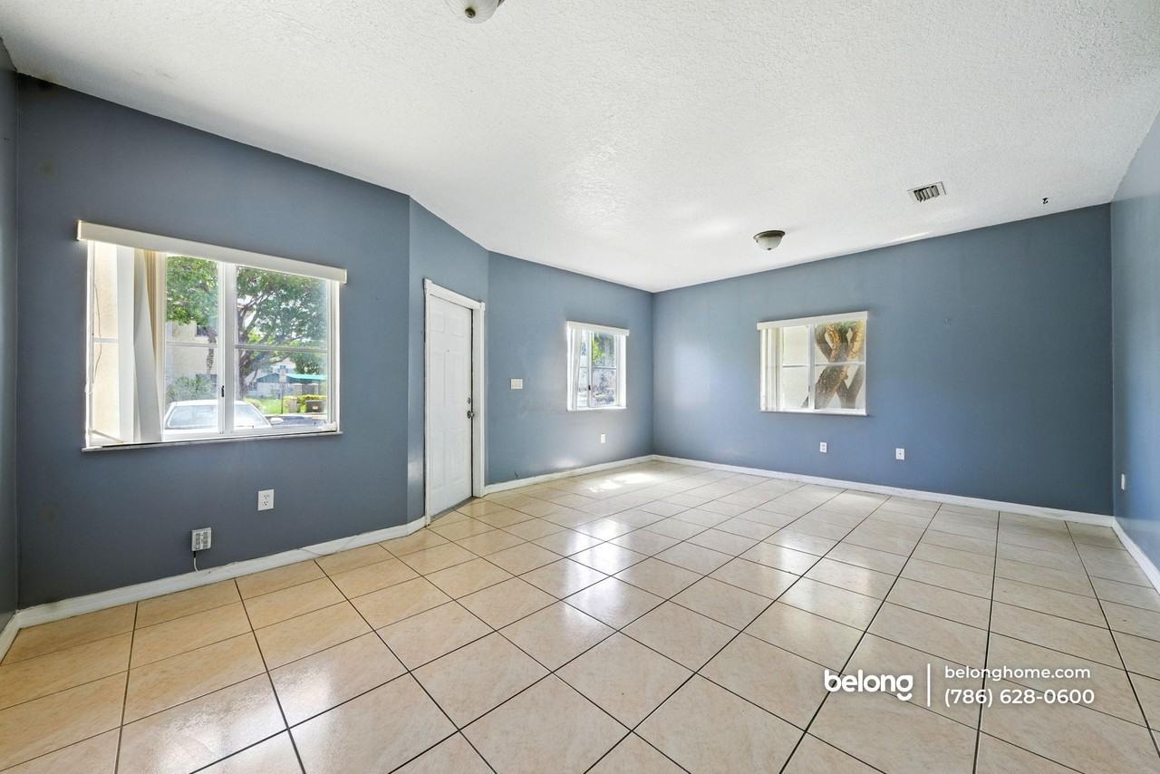 2915 Se 15th Ter - Photo 6 of 40