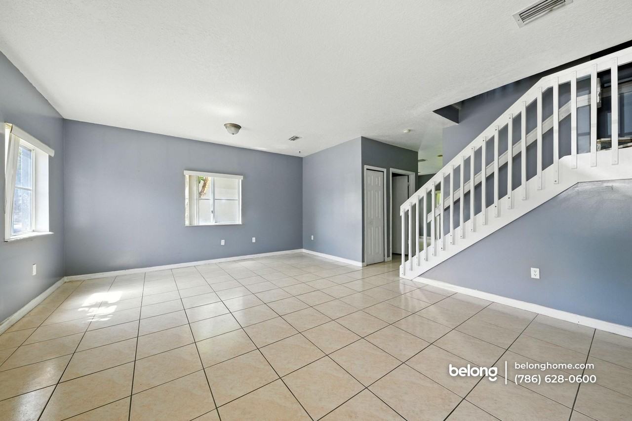 2915 Se 15th Ter - Photo 7 of 40