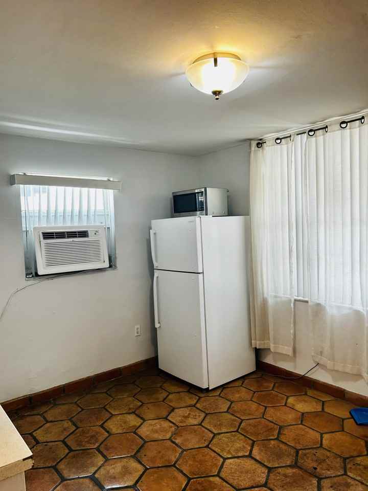 949 Pennsylvania Avenue #311 - Photo 5 of 18