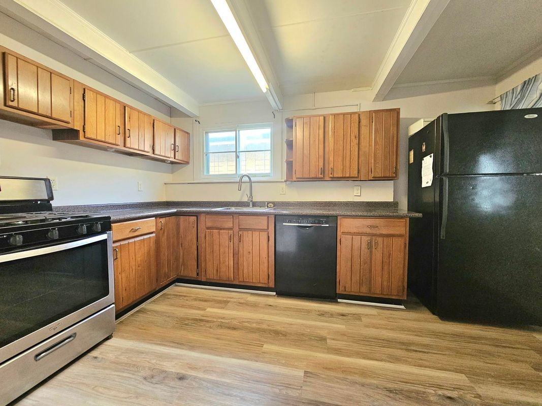 142 Heberle Rd - Photo 2 of 11